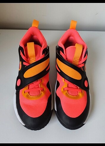 38,5 Beden Nike Team Hustle Orjinal 38,5 numara