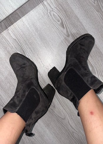 36 Beden Gri Süet Topuklu Kadın Bot