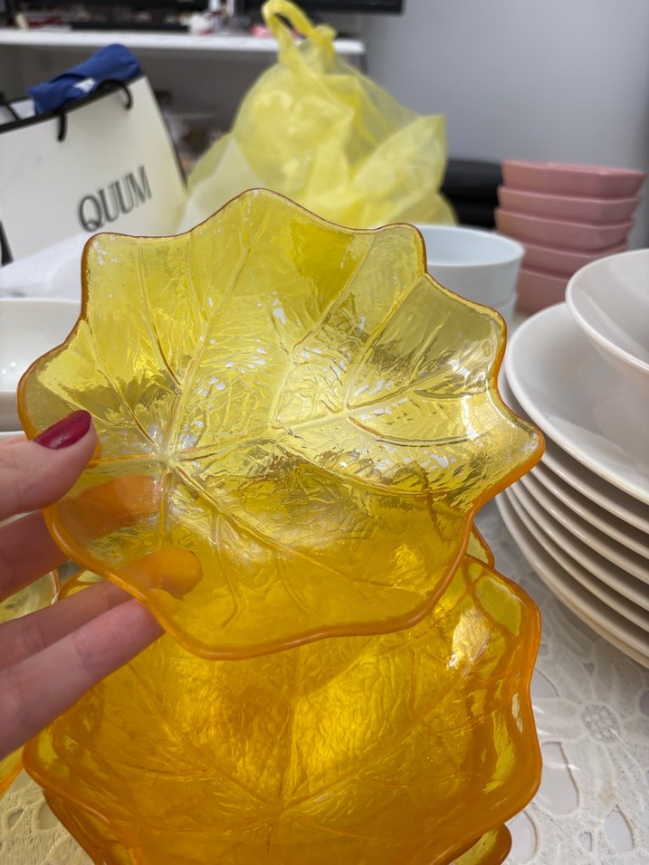 Sarı Yaprak Şeklinde Tabak - Görsel 2