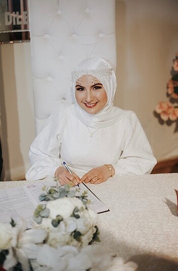 m Beden Manuka Nikah Elbisesi