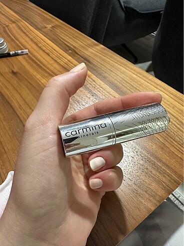 Diğer Carmina Kırmızı Ruj