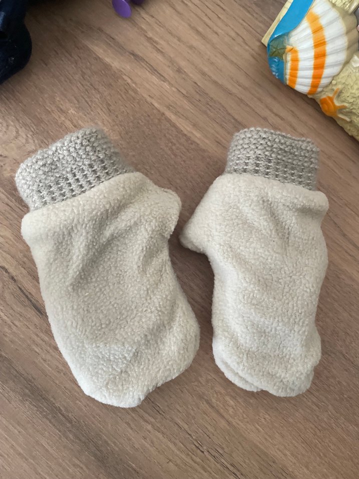 HM İçi Polar Örgü Eldiven - Görsel 3