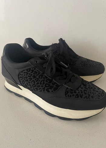 Zara Leopar Desenli Siyah Platform Kadın Spor Ayakkabı