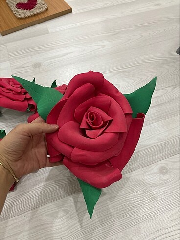 Ikea Eva çiçek. El yapımıdır