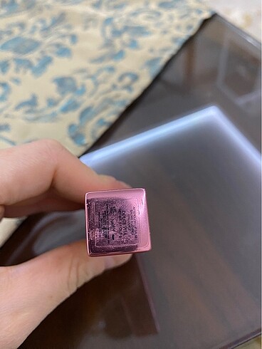  Beden bordo Renk Nars lipbalm