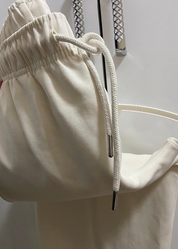 Beyaz Salaş Midi Pantolon - Görsel 4