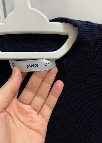 Sarı Çizgili Boğazlı Kadın Kazak - Görsel 5