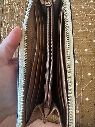 Beden Orijinal Michael Kors Cüzdan çok az kullanılmış