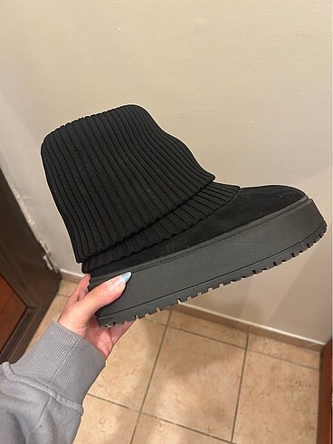 37 Beden bershka ugg