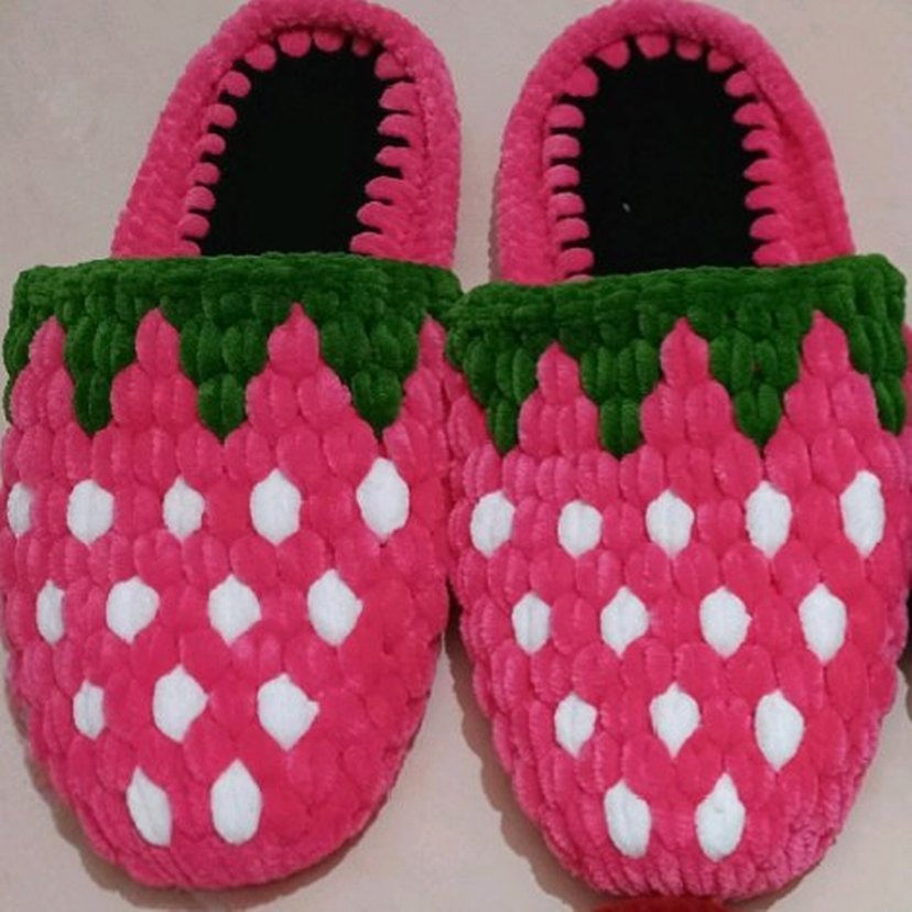 Çilek Model Örgü Kadın Ev Terliği - Görsel 2