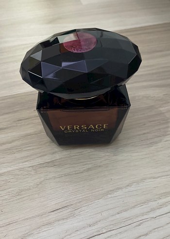Versace Crystal Noir Kadın Parfümü