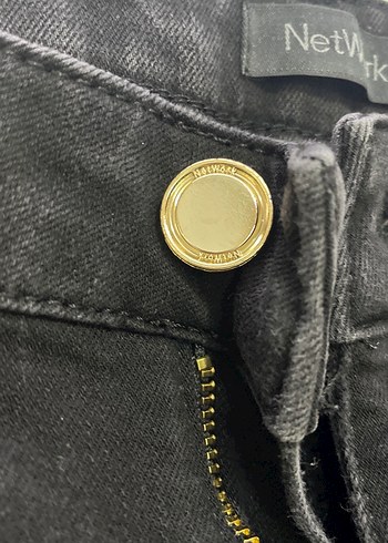 28 Beden Kadın Siyah Kemerli Normal Paça Denim Pantolon