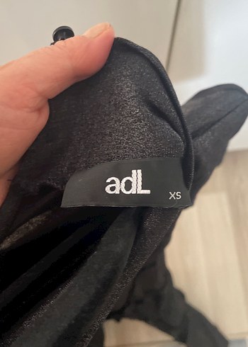 Uzun Siyah Keten Fırfırlı Elbise - Görsel 8