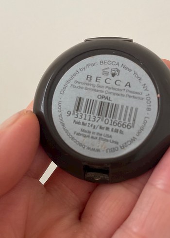Becca Opal Aydınlatıcı Pudra - Görsel 5
