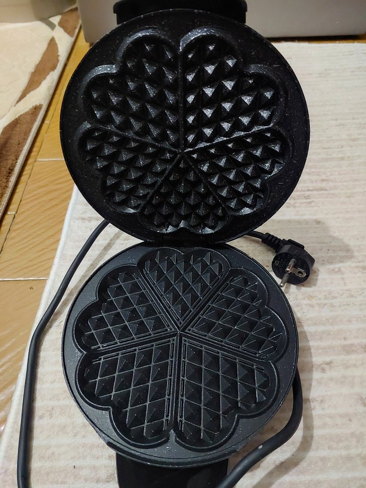 Korkmaz Siyah Mini Waffle Makinesi - Görsel 4