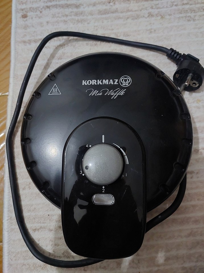 Korkmaz Siyah Mini Waffle Makinesi - Görsel 3