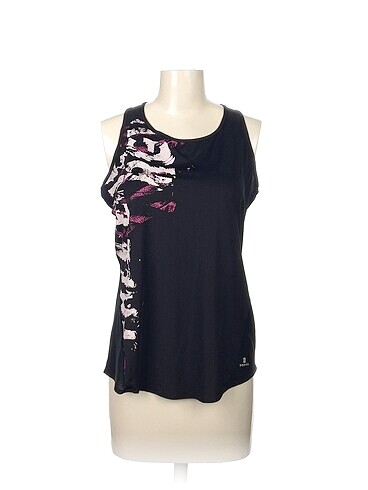 Diğer T-shirt %70 İndirimli.