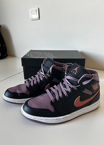 40,5 Beden Nike Air Jordan 1 Mid SE