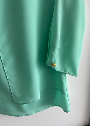 Turkuaz Düğmeli Kadın Bluz - Görsel 3