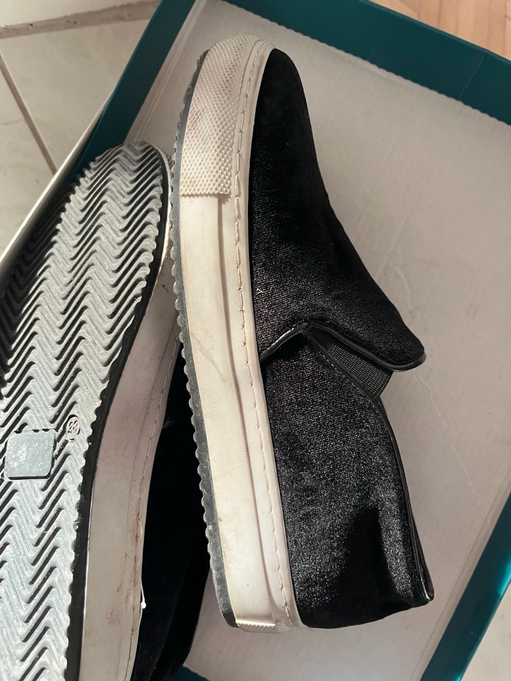 Siyah Parlak Minimalist bayan ayakkabı 38 numara - Görsel 4