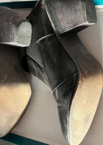 Siyah Deri Topuklu Kadın Botlar - Görsel 7