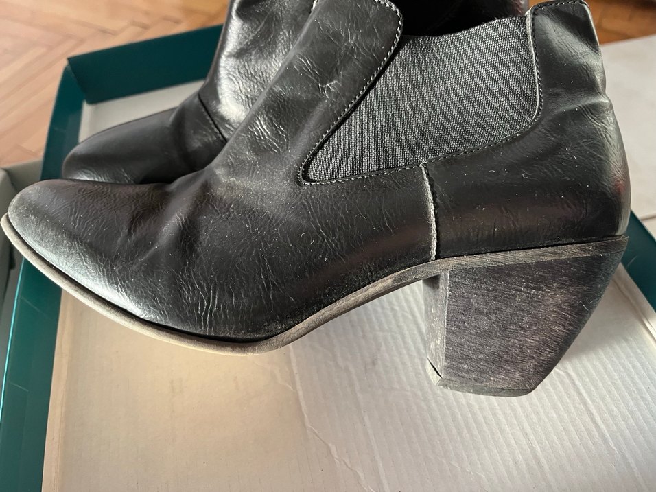 Siyah Deri Topuklu Kadın Botlar - Görsel 3