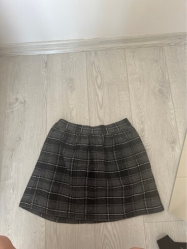 M-l uyumlu mini etek