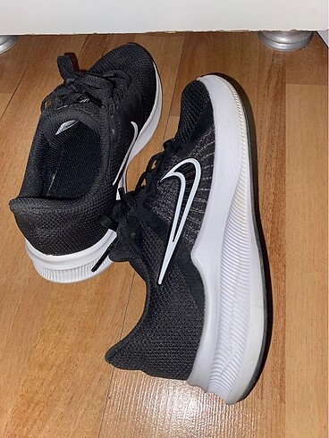 Nike Orijinal siyah Nike spor ayakkabı