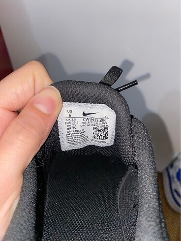 36,5 Beden siyah Renk Orijinal siyah Nike spor ayakkabı