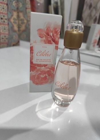 Avon Célebre Kadın Parfümü 50ml - Görsel 3