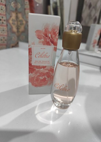 Avon Célebre Kadın Parfümü 50ml - Görsel 2