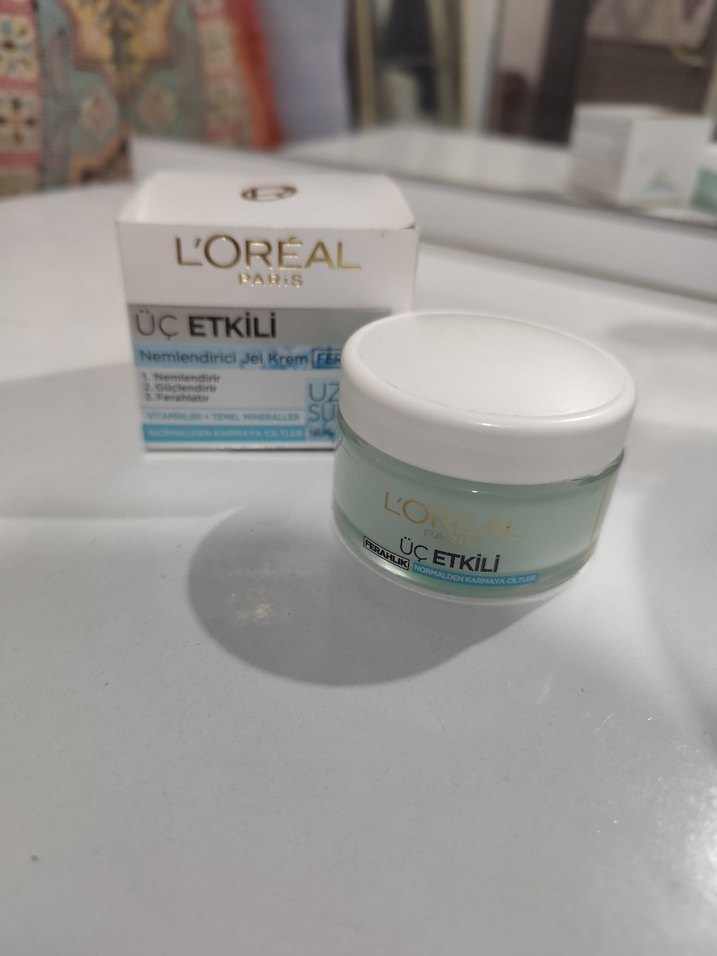 L'Oréal Üç Etkili Nemlendirici Jel Krem - Görsel 2