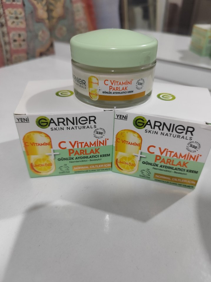 Garnier C Vitamini Parlak Aydınlatıcı Krem - Görsel 2