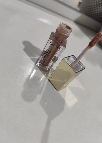 Bej Parlak Sivi göz farı - Görsel 2