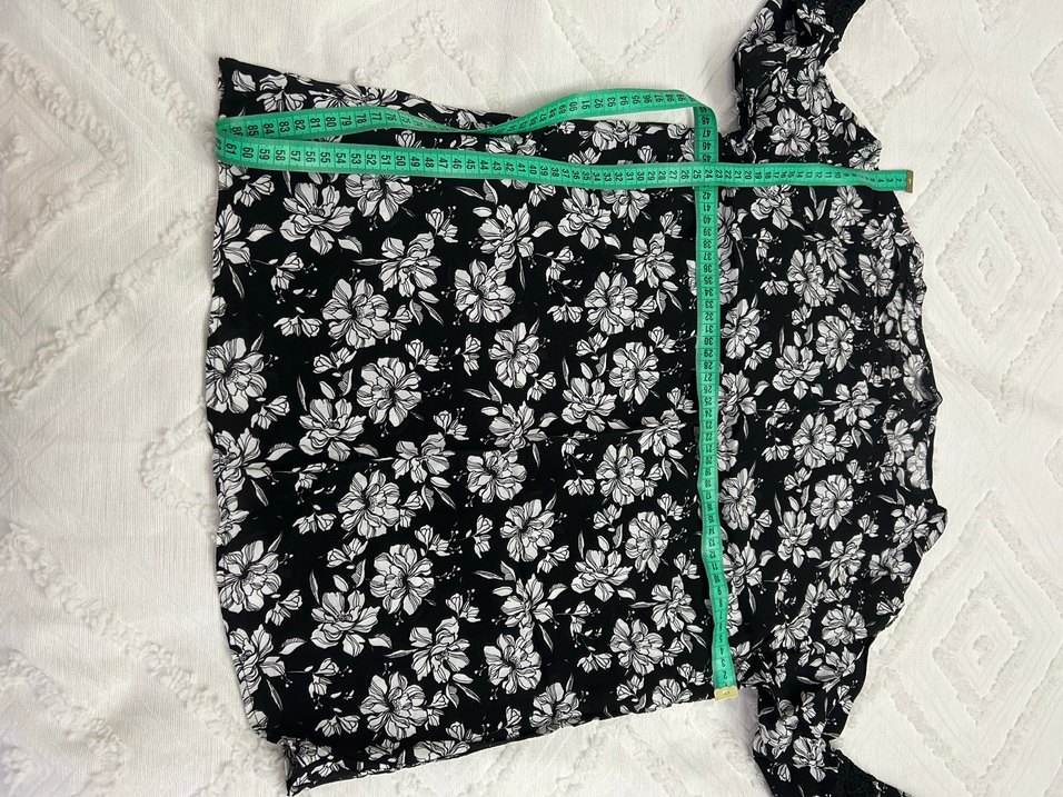 Kolları Dantel Detaylı. Hiç Giyilmedi - Görsel 5