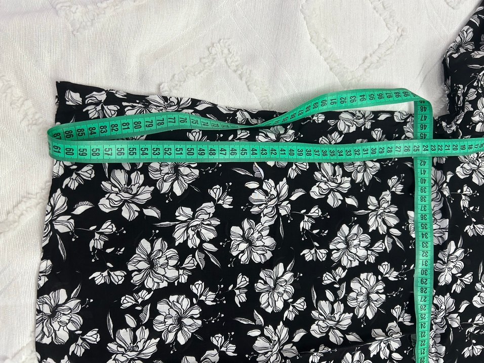 Kolları Dantel Detaylı. Hiç Giyilmedi - Görsel 4