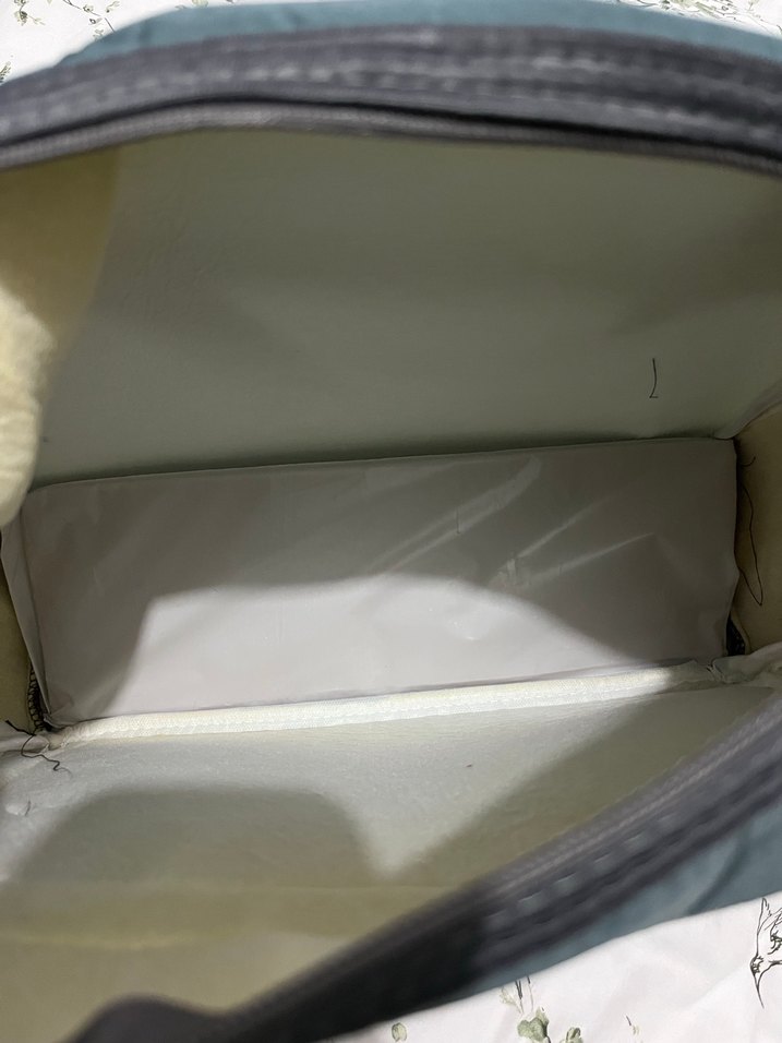 Kırmızı ve Gri Bebek Çantası - Görsel 2