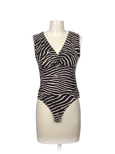 H&M Bluz %70 İndirimli.