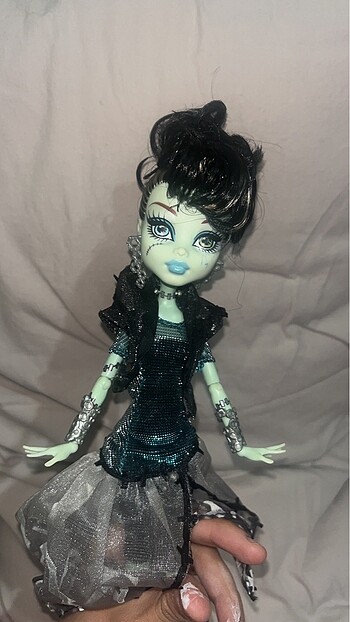Ghouls Rule Frankie Stein