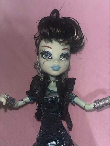  Beden Ghouls Rule Frankie Stein
