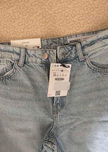 Bershka Acik Mavi Straight Jean