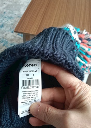 Renkli Örgü Ponponlu Kadın Bere - Görsel 3