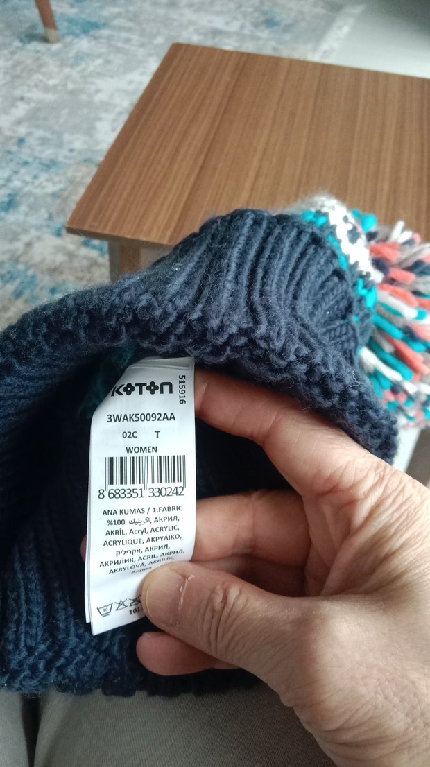 Renkli Örgü Ponponlu Kadın Bere - Görsel 3