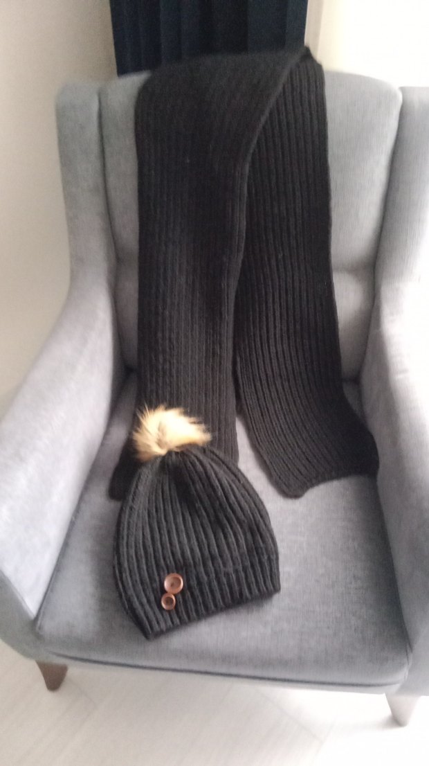 Siyah Örgü Yün kadın Bere ve Atkı Seti - Görsel 2