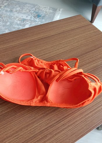 Turuncu İnce Askılı Kadın Bikini Üstü - Görsel 3