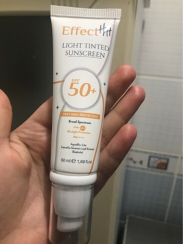 EffectHA Light Tinted Sunscreen SPF50+