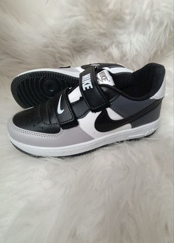 35 Beden Nike Air Force Erkek Çocuk Siyah Spor Ayakkabı