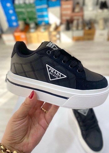 Prada Siyah Platform Spor Ayakkabı