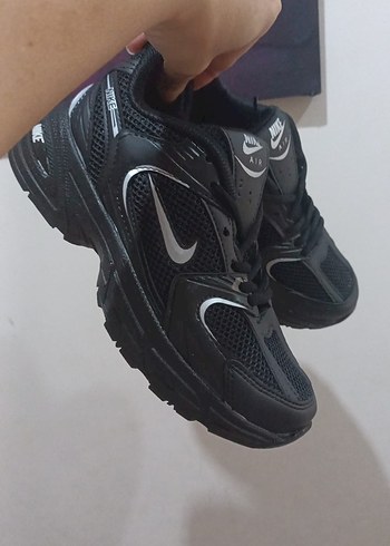 Nike Nike 530 Kömür Kadın Spor Ayakkabı