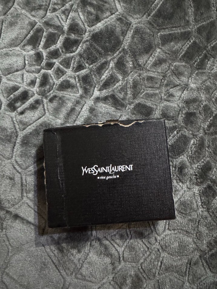 Yves Saint Laurent Kutu - Görsel 2